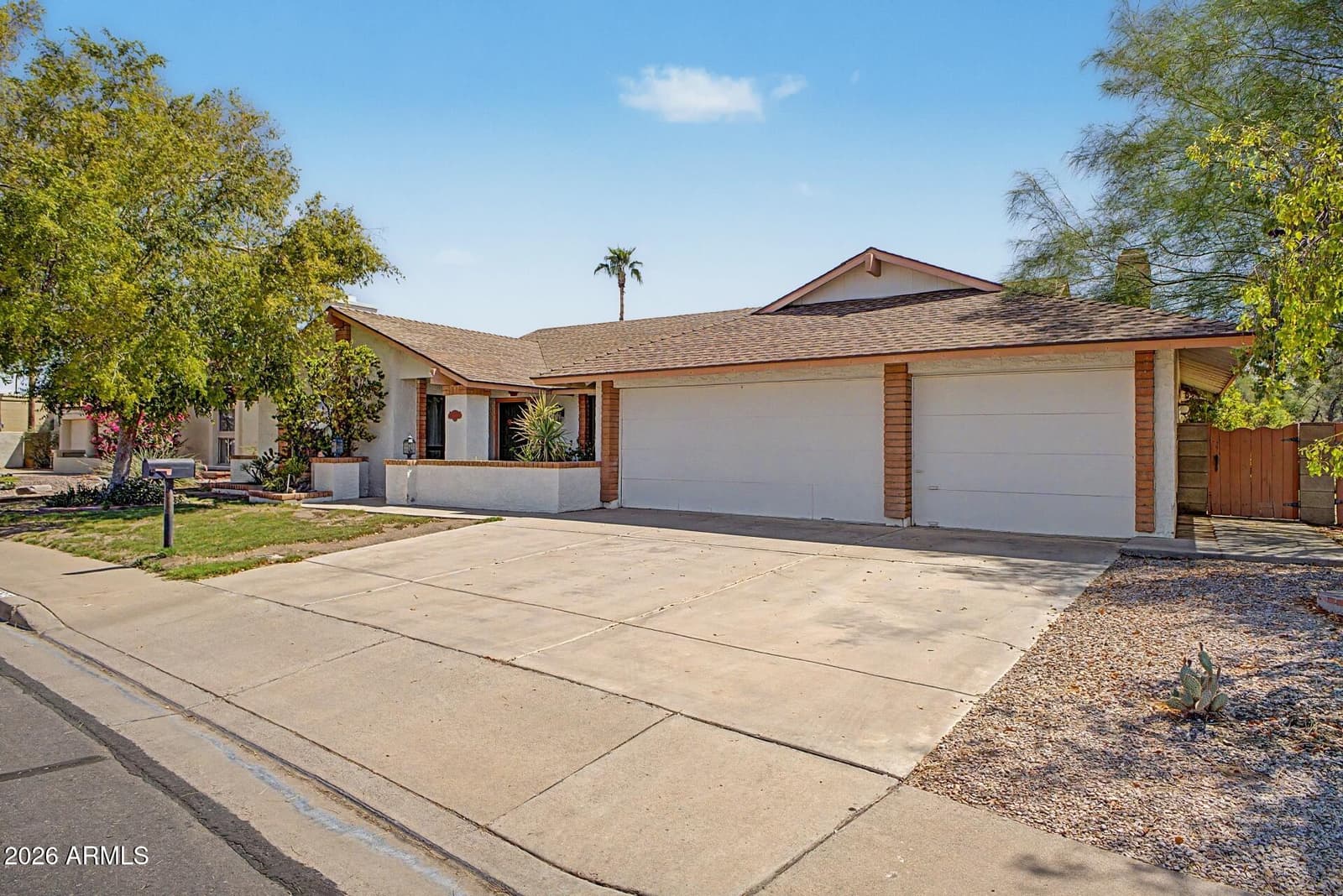 2613 S Playa, Mesa, AZ 85202 — photo 2 of 41