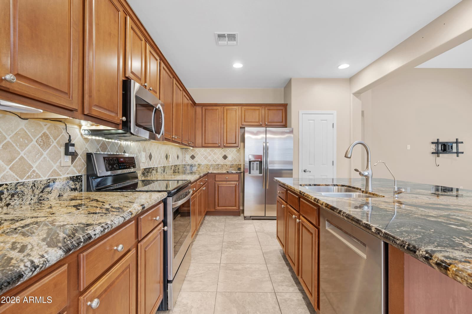 2619 E San Thomas Drive, Casa Grande, AZ 85194 — photo 3 of 44