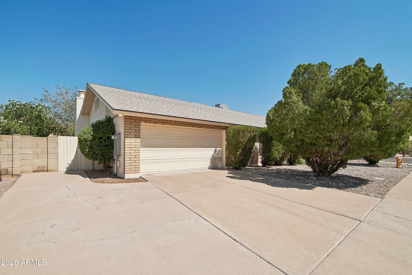 1342 W Mendoza Avenue, Mesa, AZ 85202 — photo 2 of 35