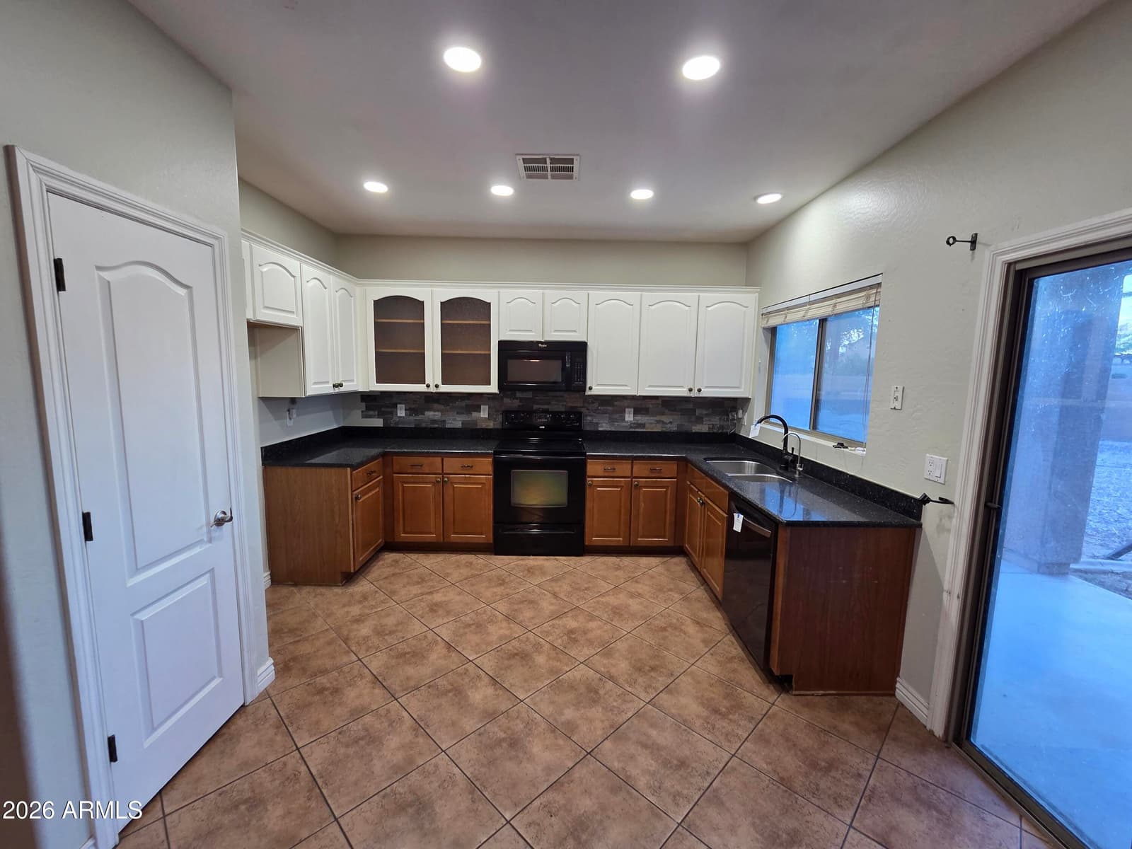 33602 N Cobble Stone Drive, San Tan Valley, AZ 85143 — photo 10 of 19