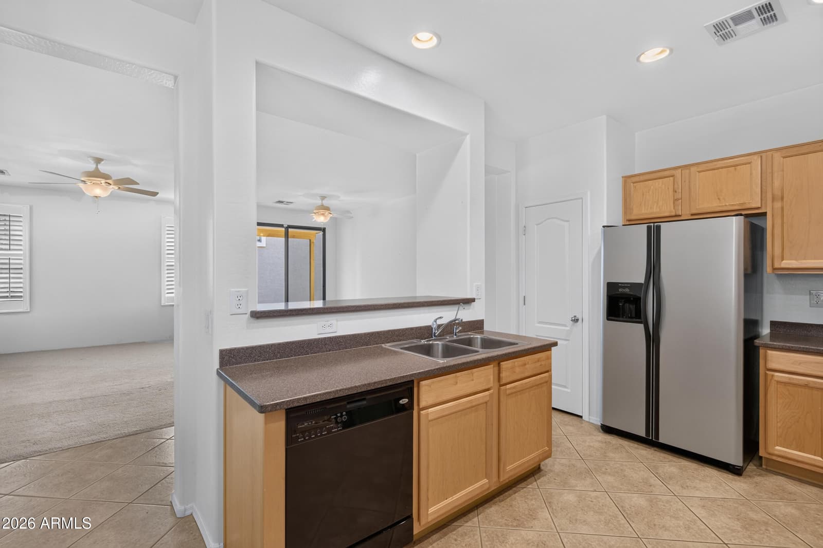 2878 S Arroyo Lane, Gilbert, AZ 85295 — photo 13 of 49