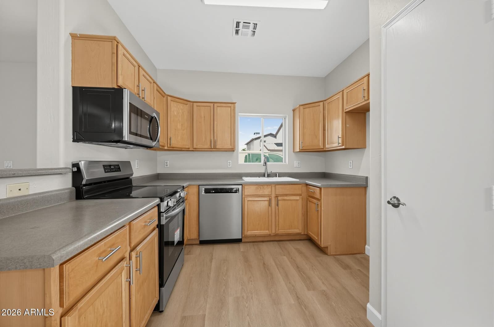 3817 W Oregon Avenue, Phoenix, AZ 85019 — photo 9 of 19