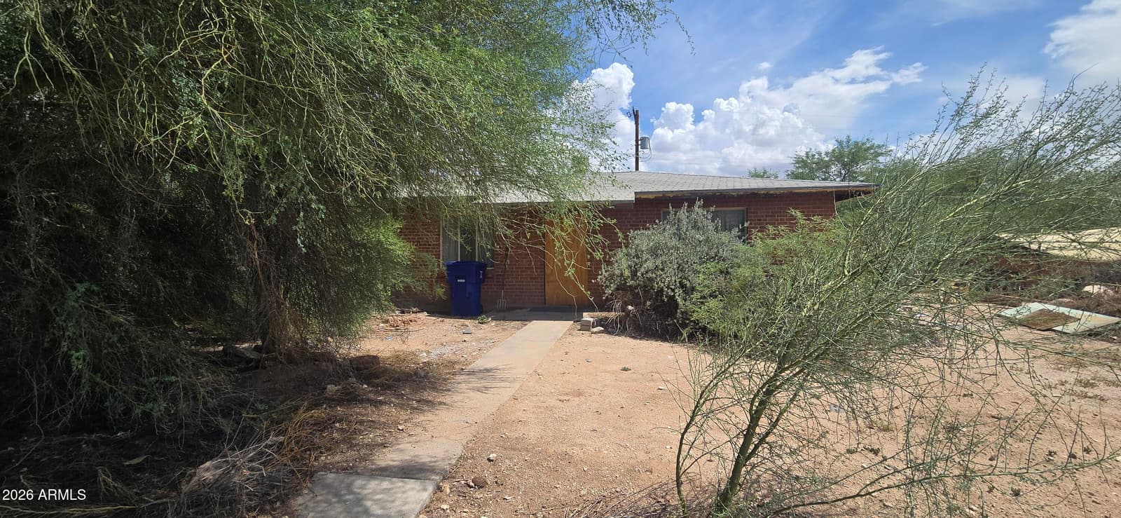 536 E Flores Street, Tucson, AZ 85705 — photo 2 of 25