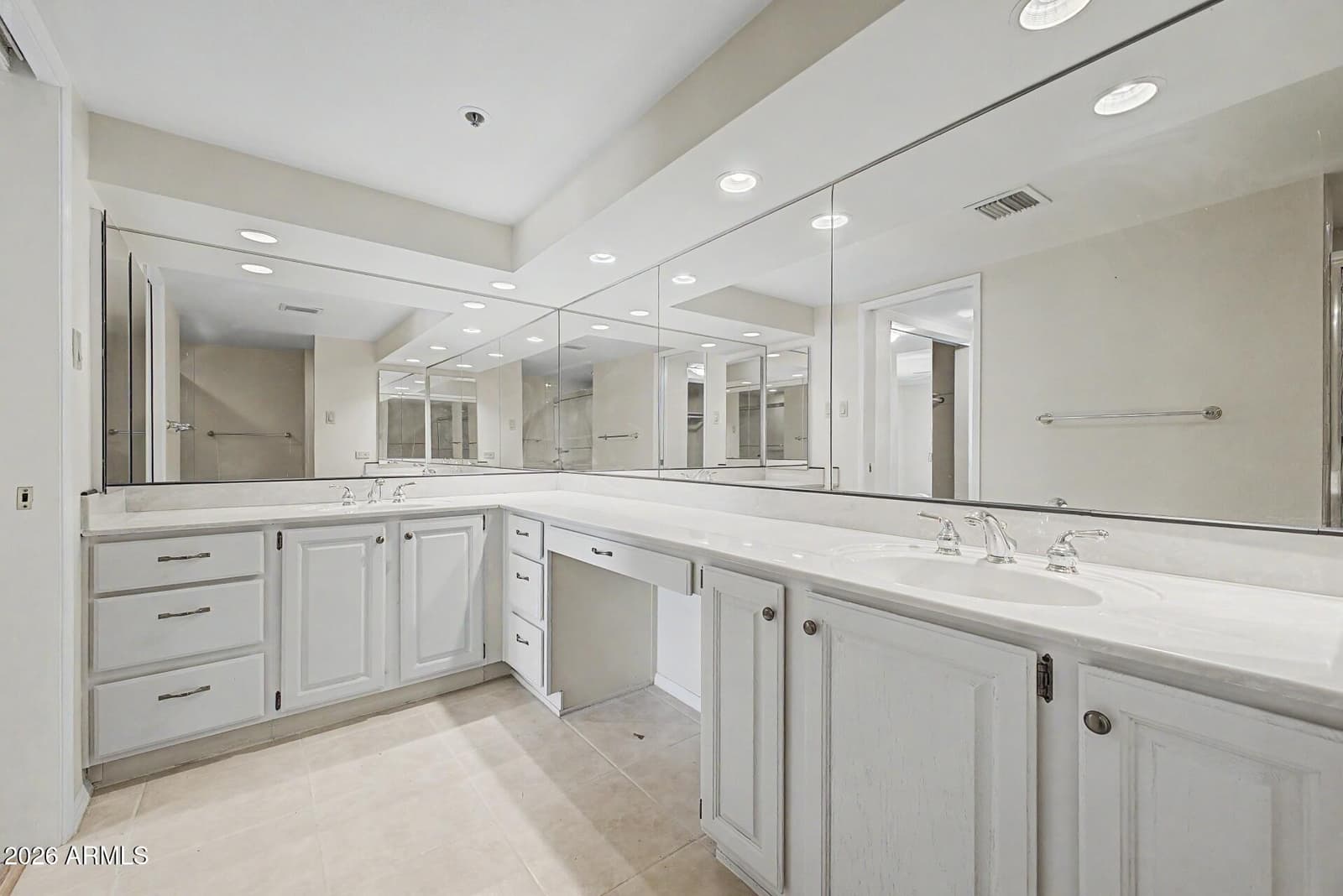 7860 E Camelback Road 304, Scottsdale, AZ 85251 — photo 19 of 41