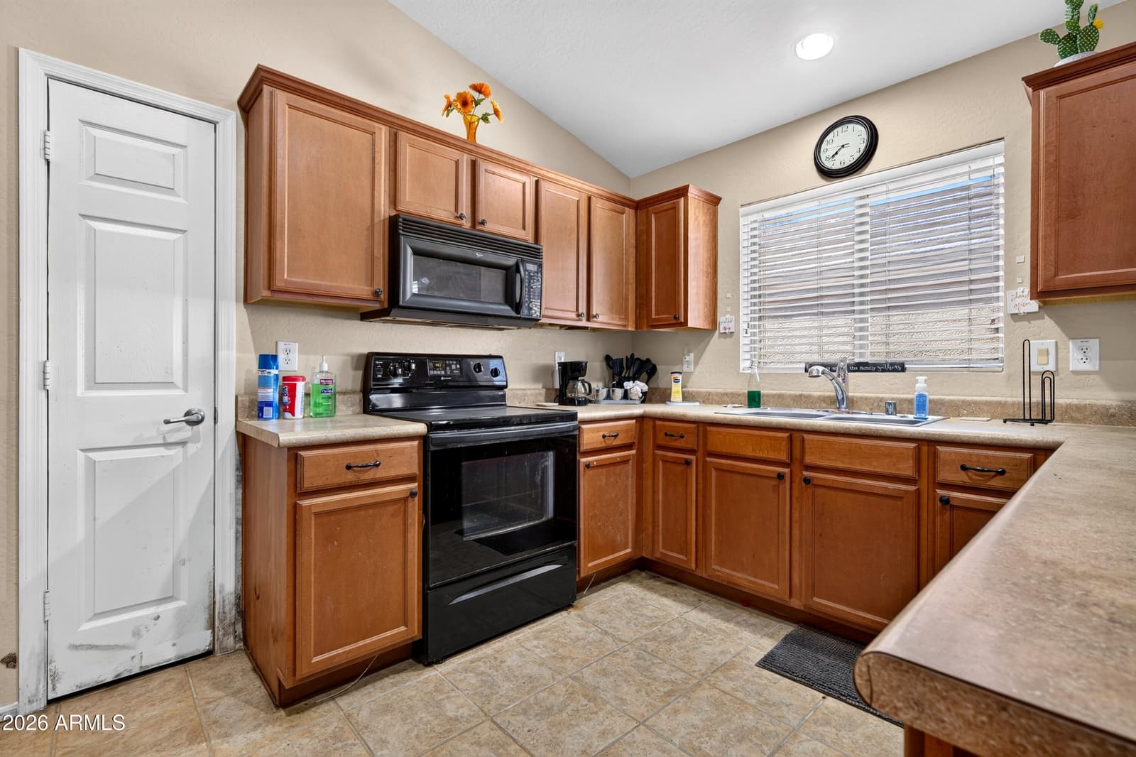 18836 N Lousandra Drive, Maricopa, AZ 85138 — photo 5 of 30