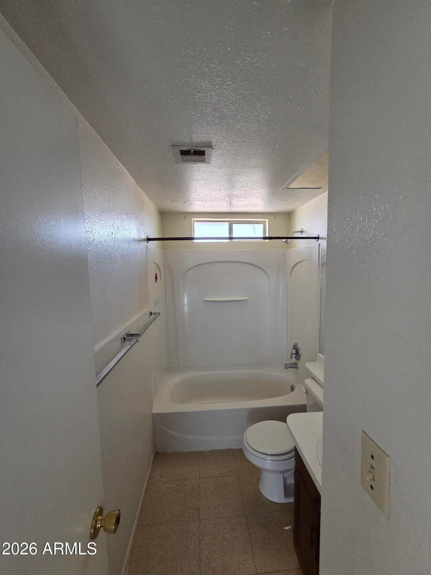 1708 W Michelle Drive, Phoenix, AZ 85023 — photo 5 of 13
