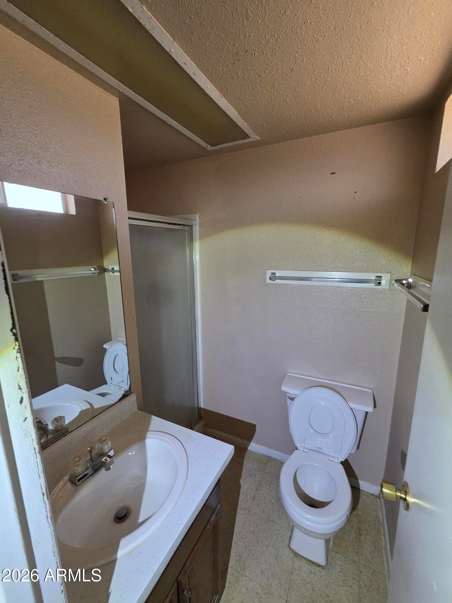 1708 W Michelle Drive, Phoenix, AZ 85023 — photo 9 of 13