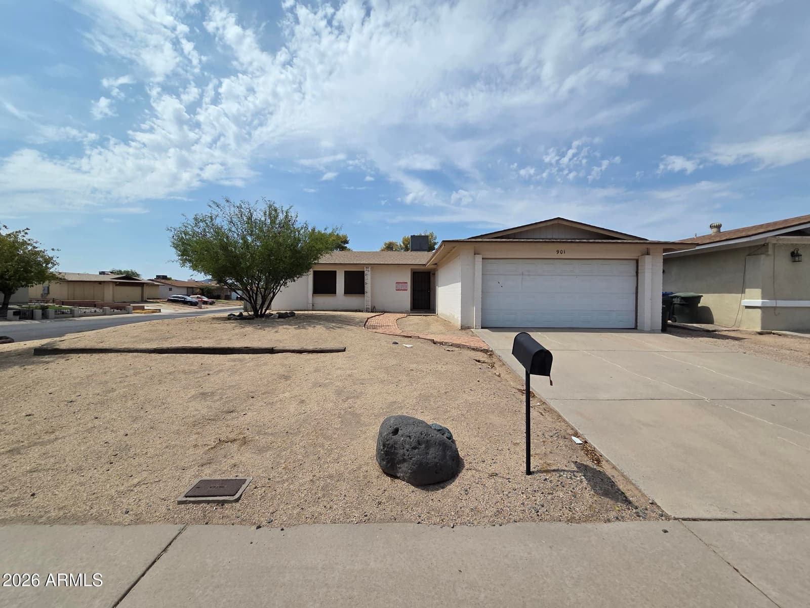 901 W Angela Drive, Phoenix, AZ 85023 — photo 1 of 15