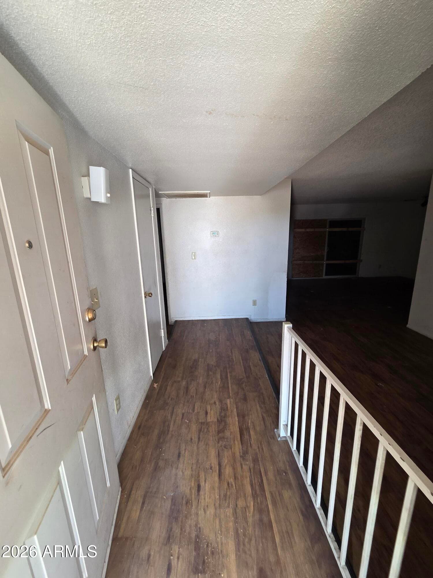 901 W Angela Drive, Phoenix, AZ 85023 — photo 2 of 15