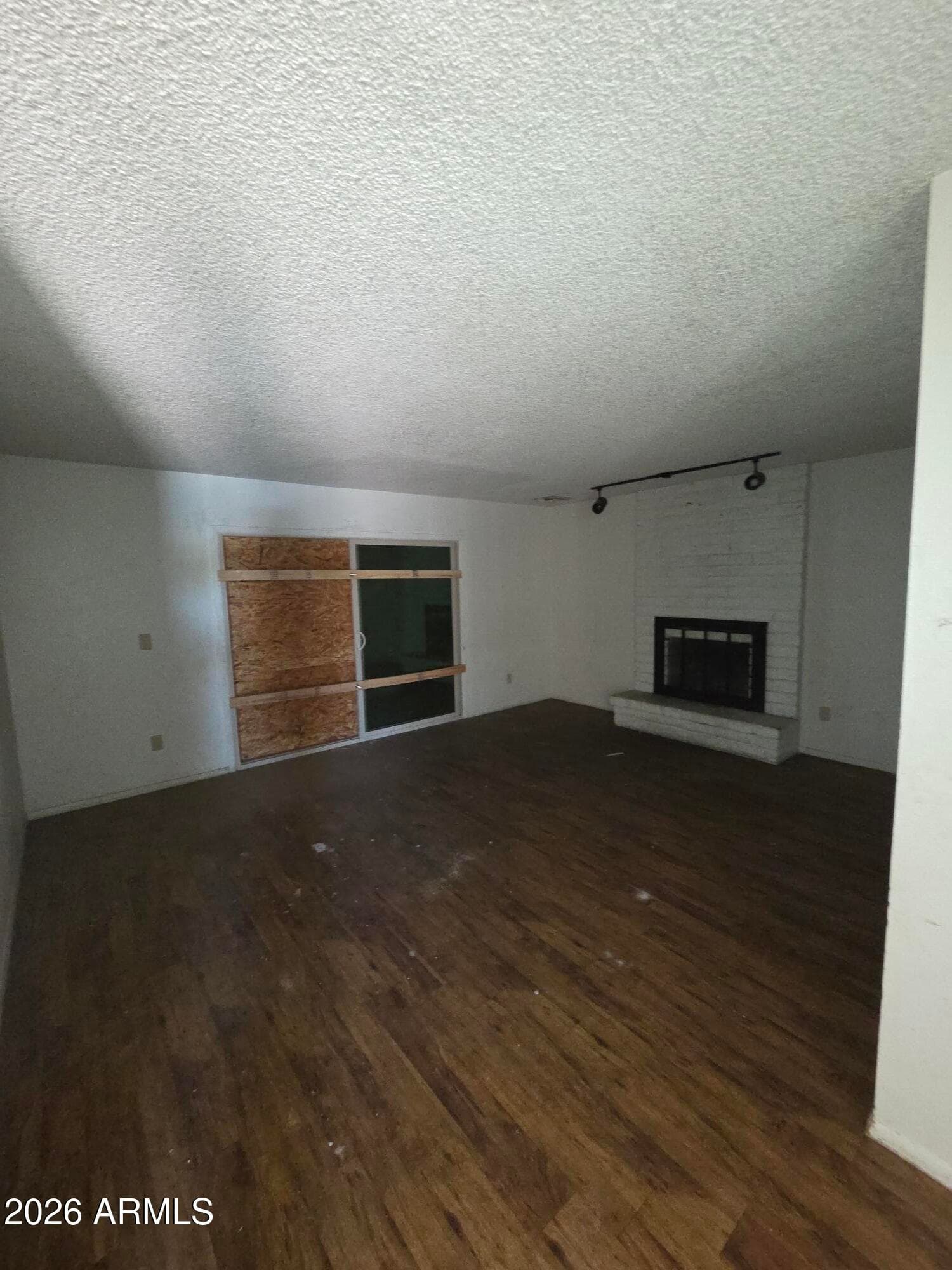 901 W Angela Drive, Phoenix, AZ 85023 — photo 3 of 15