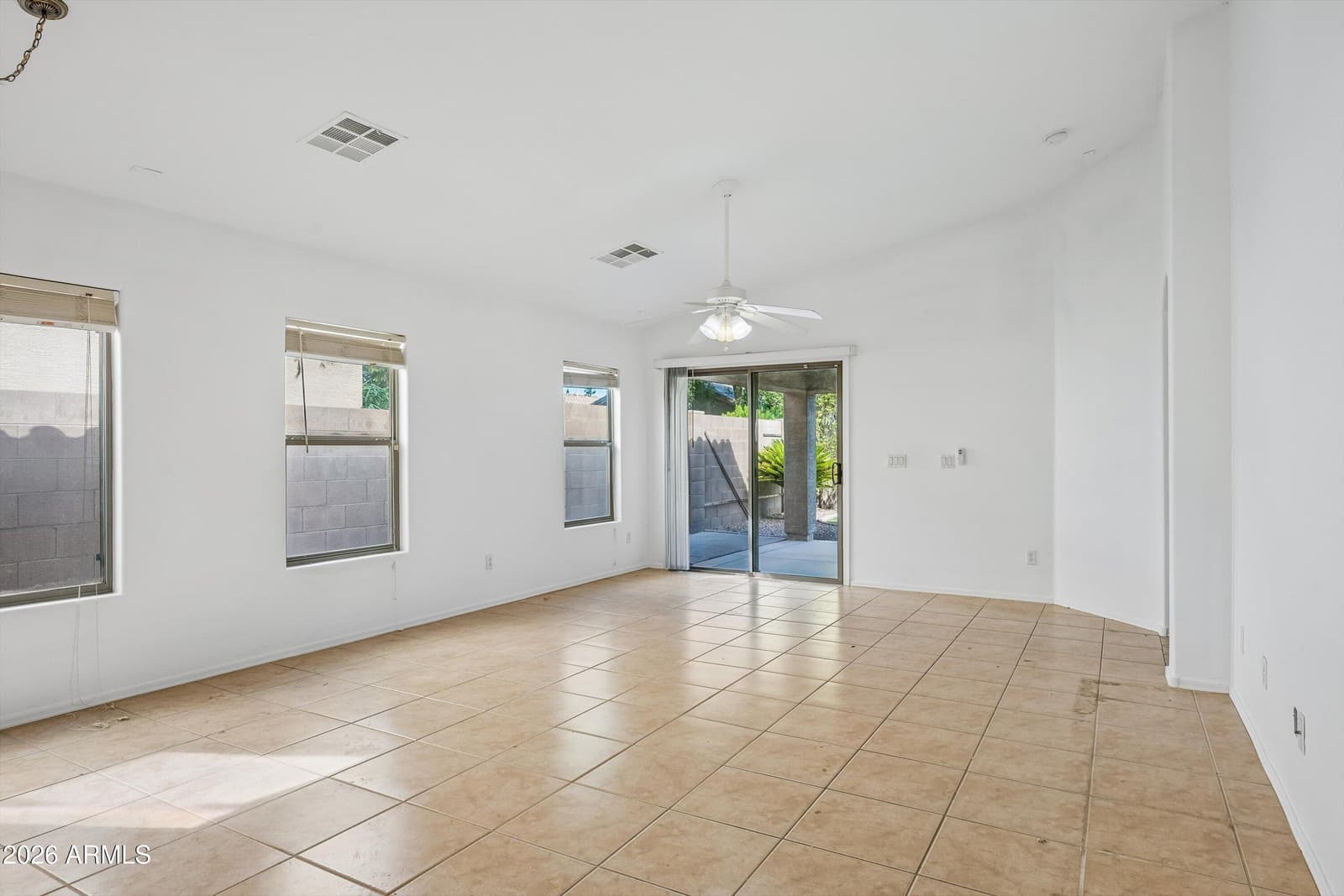 3216 W Mineral Butte Drive, San Tan Valley, AZ 85144 — photo 14 of 33
