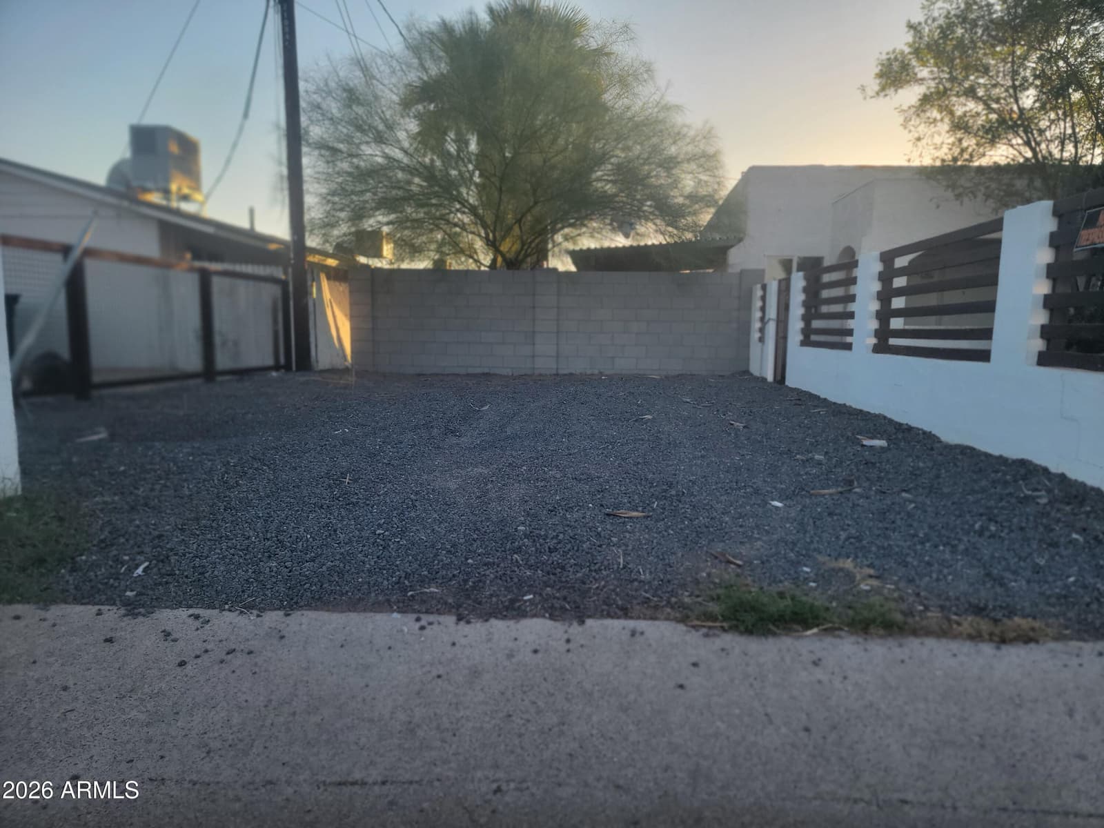 2102 N 26th Place, Phoenix, AZ 85008 — photo 9 of 49