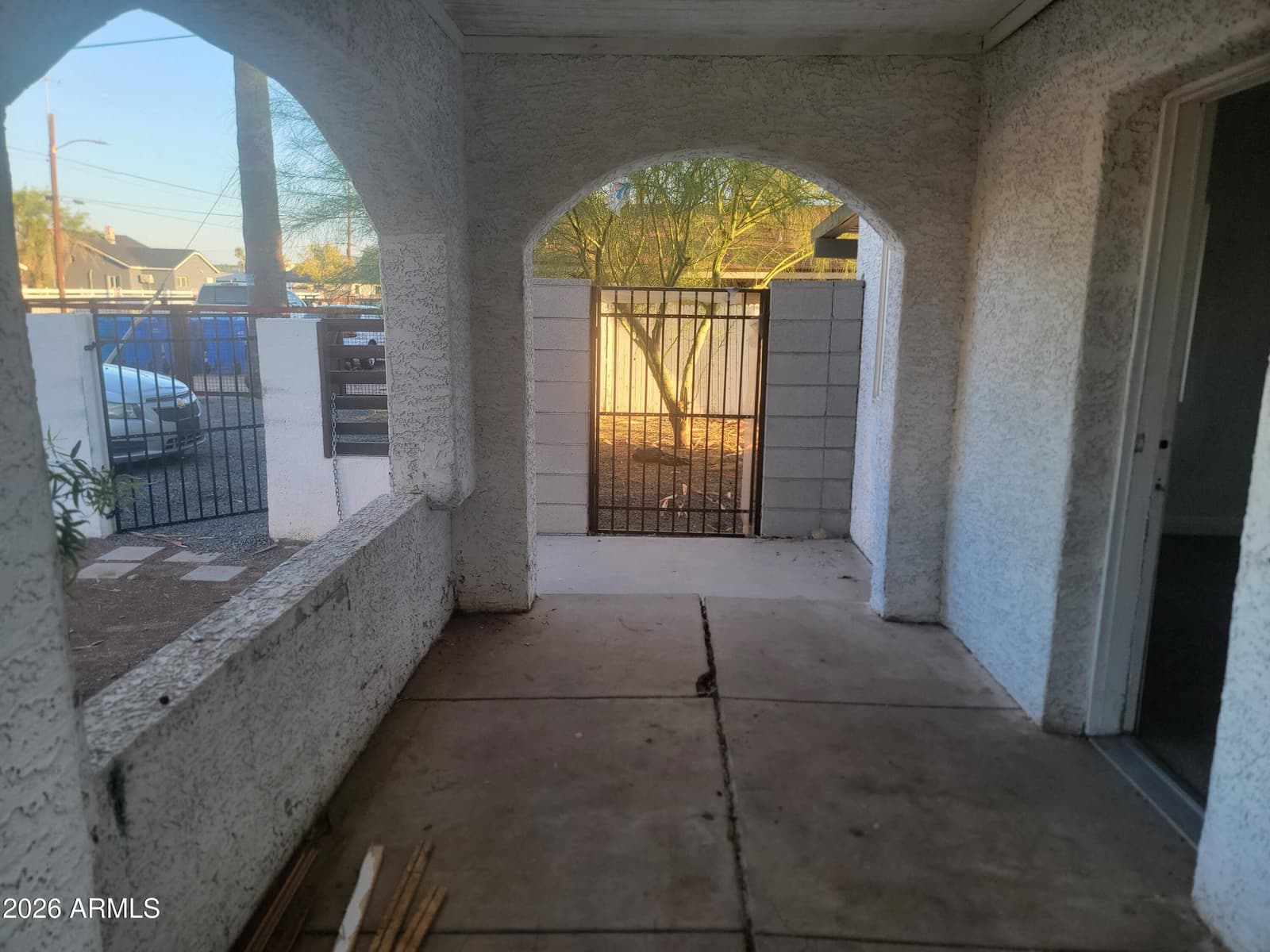2102 N 26th Place, Phoenix, AZ 85008 — photo 5 of 49