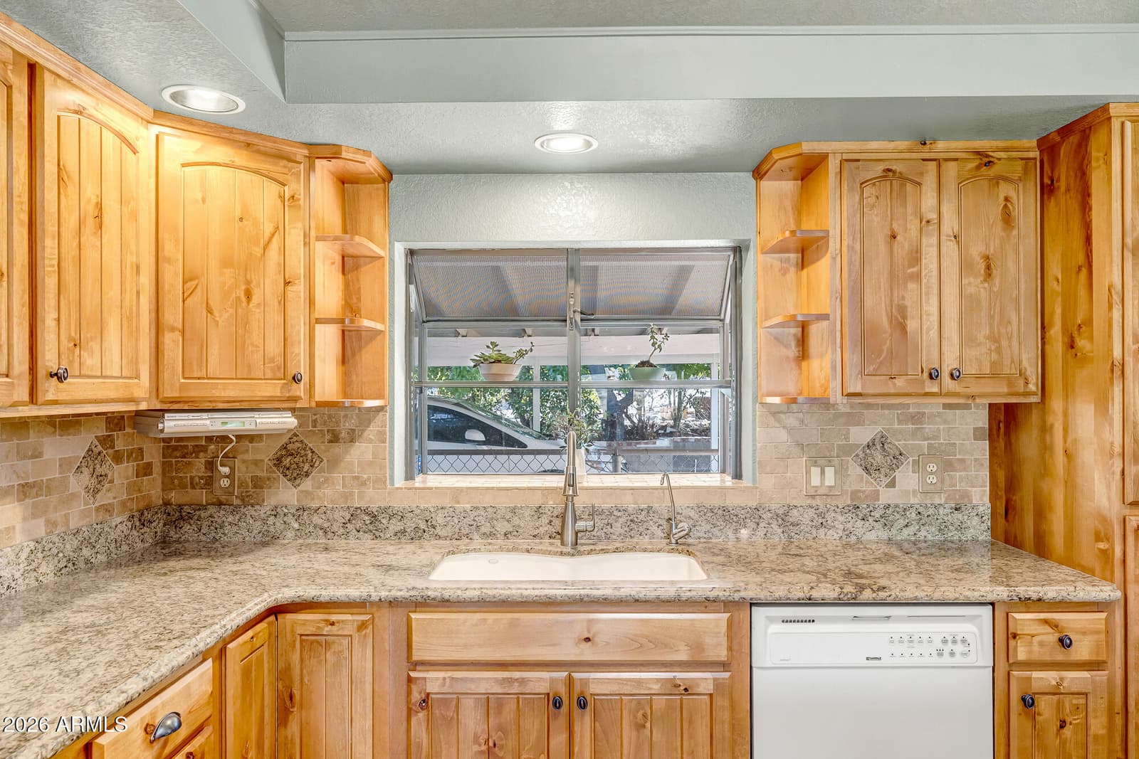 565 S 7th Street, Camp Verde, AZ 86322 — photo 13 of 38