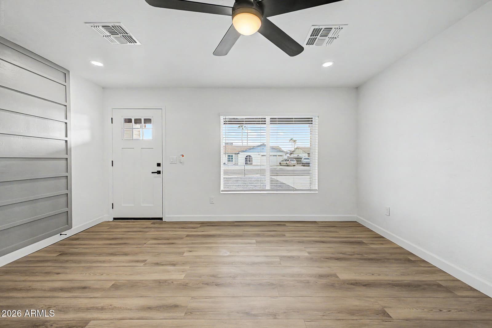 1004 W Manhatton Drive, Tempe, AZ 85282 — photo 4 of 26