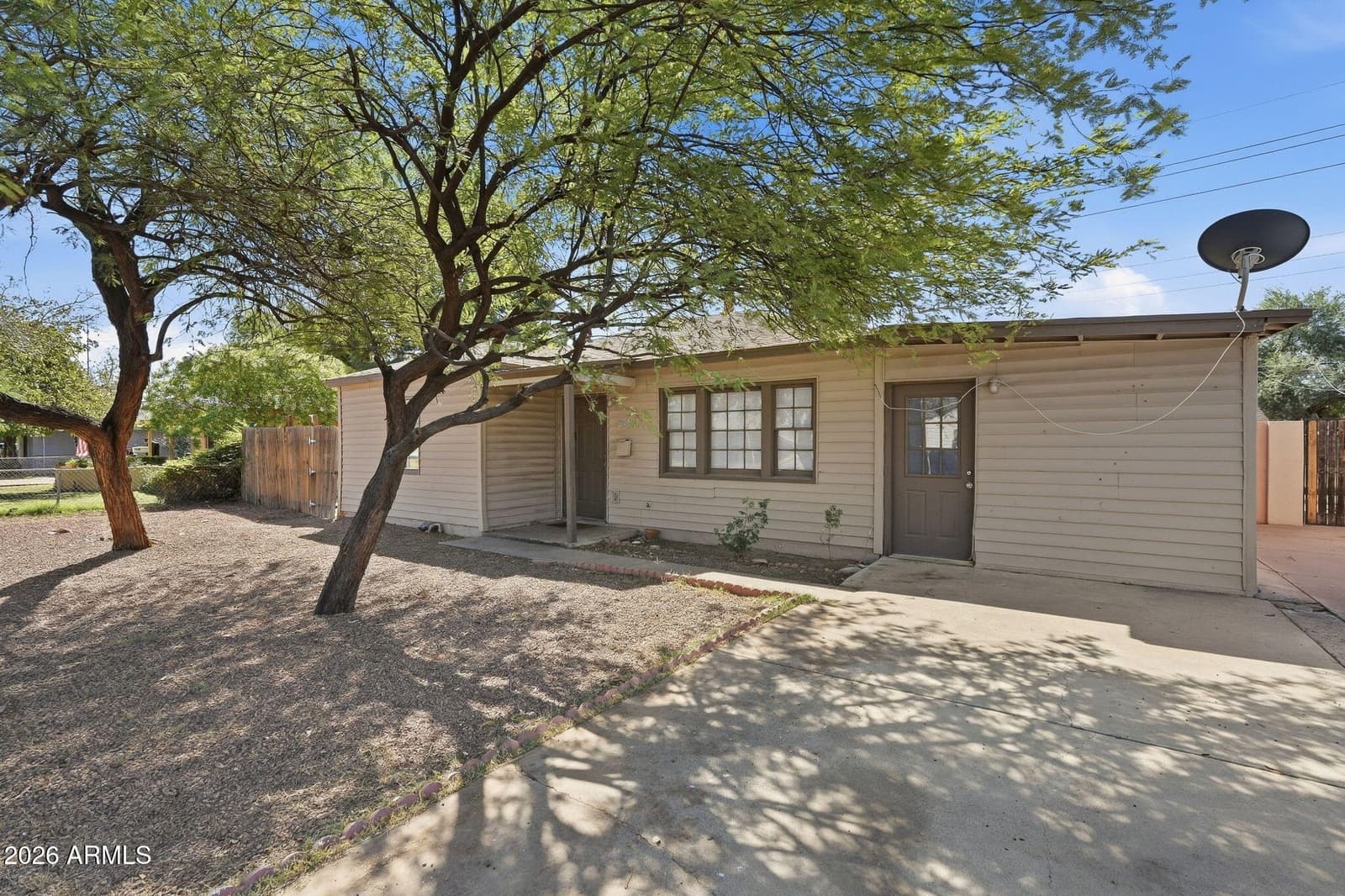 2525 W Luke Avenue, Phoenix, AZ 85017 — photo 1 of 38