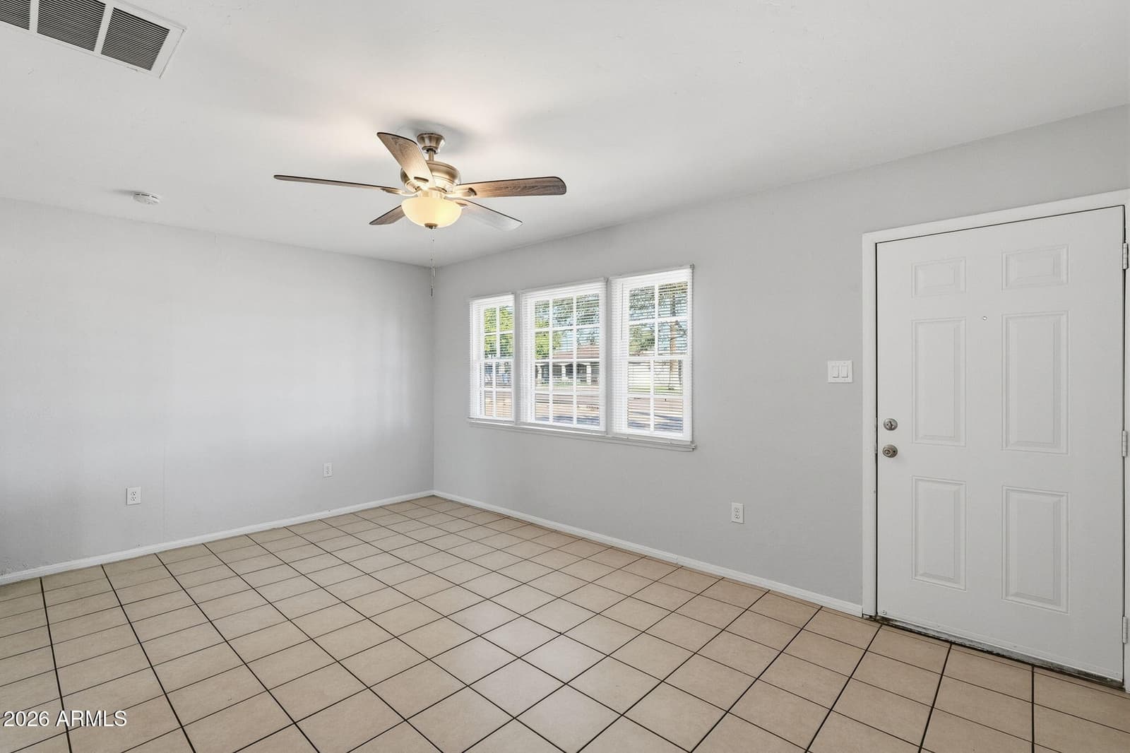 2525 W Luke Avenue, Phoenix, AZ 85017 — photo 4 of 38