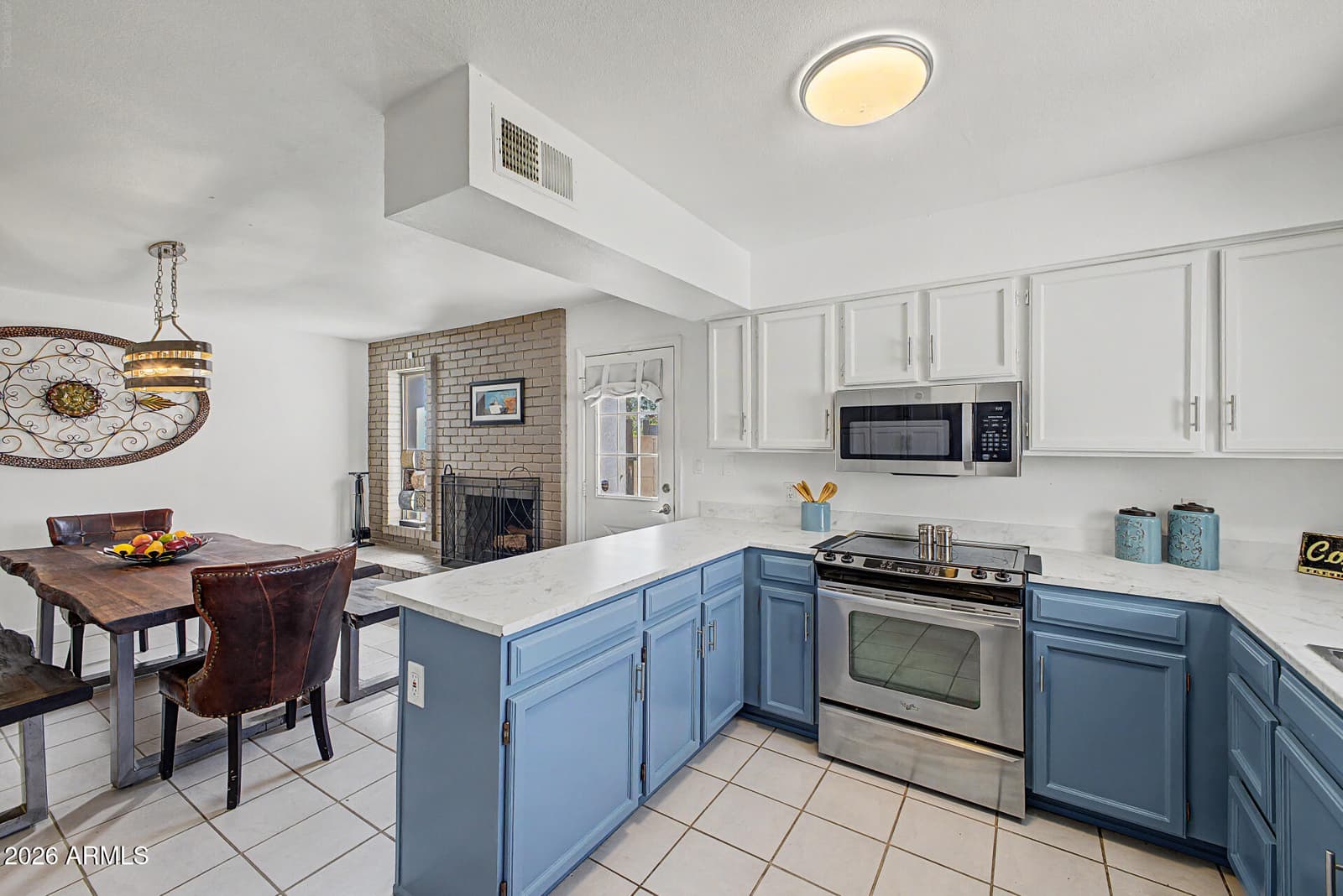 2816 W Villa Maria Drive, Phoenix, AZ 85053 — photo 4 of 62