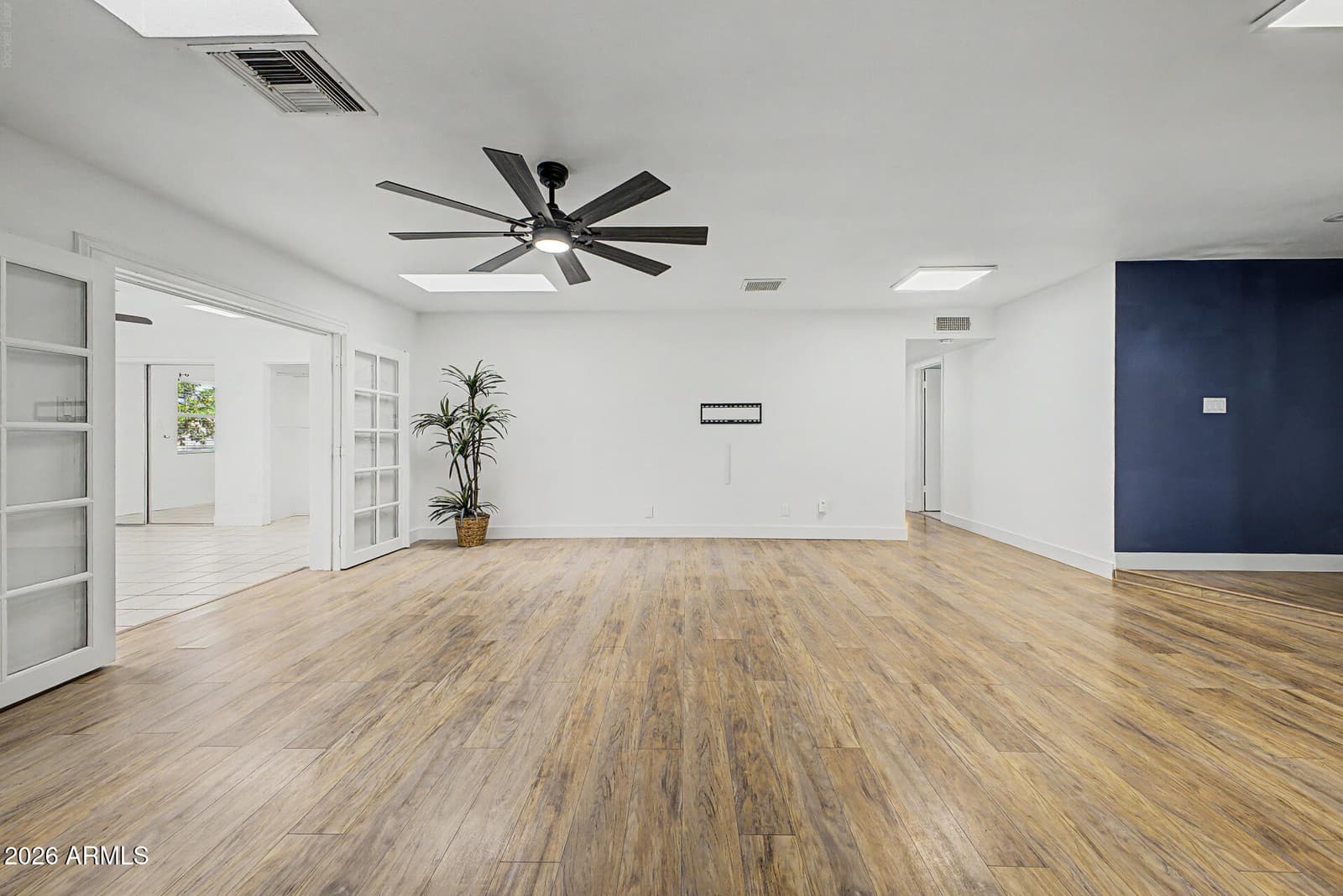 2816 W Villa Maria Drive, Phoenix, AZ 85053 — photo 18 of 62