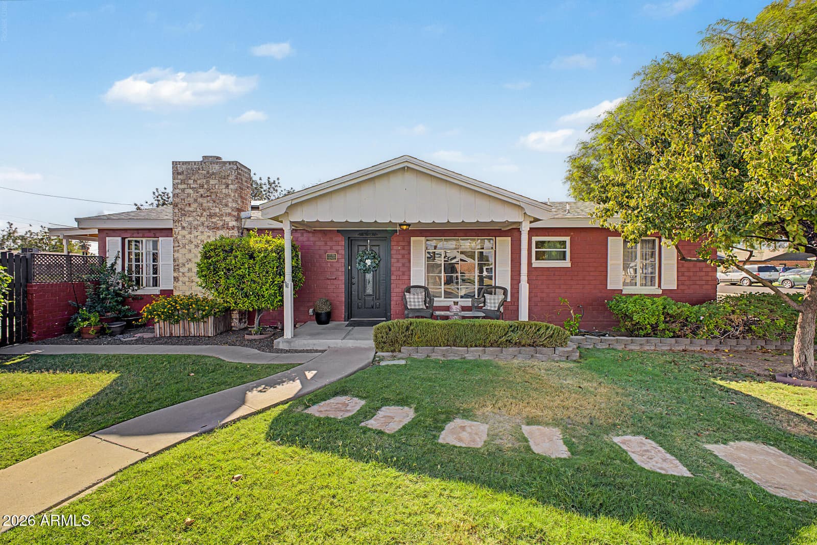 7420 N 58th Drive, Glendale, AZ 85301 — photo 1 of 22