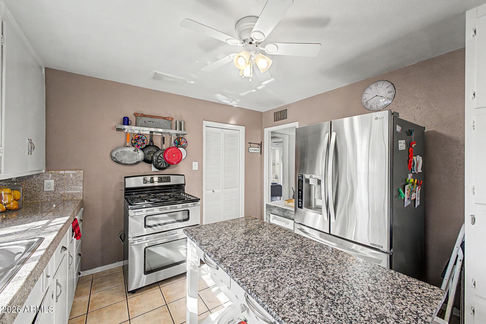7420 N 58th Drive, Glendale, AZ 85301 — photo 9 of 22