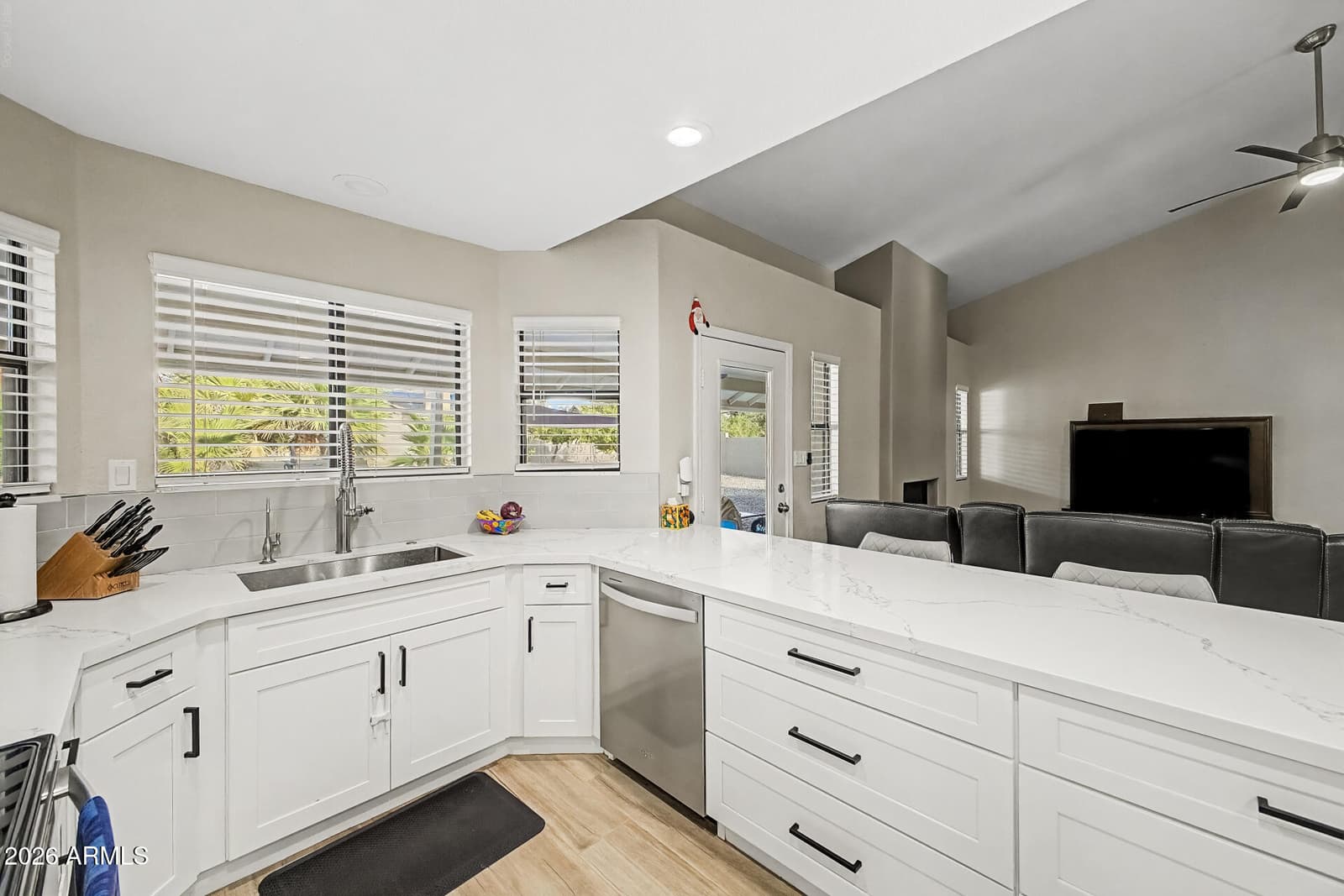 921 N Sandal Circle, Mesa, AZ 85205 — photo 13 of 42