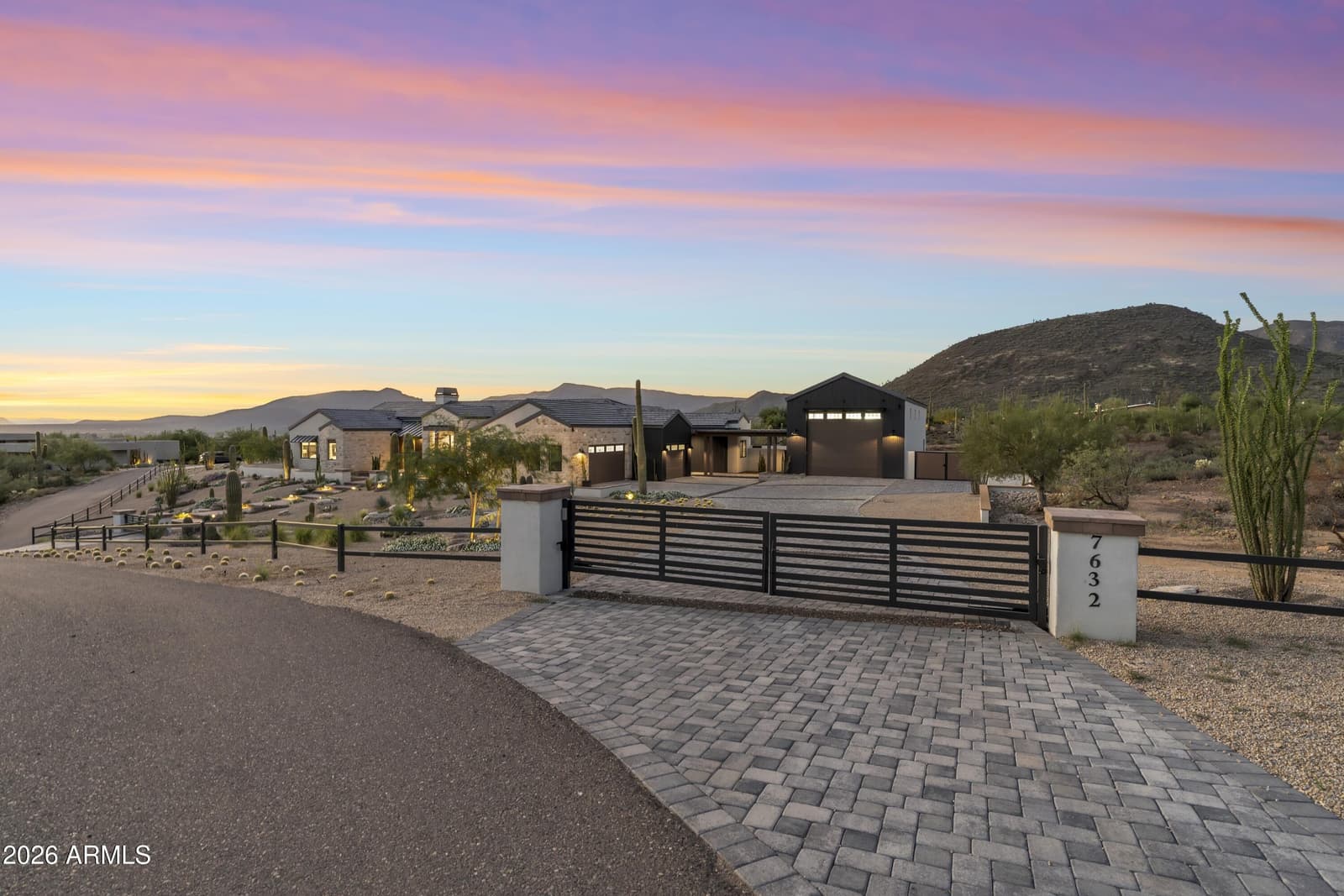 7632 E Grapevine Road, Cave Creek, AZ 85331 — photo 3 of 108