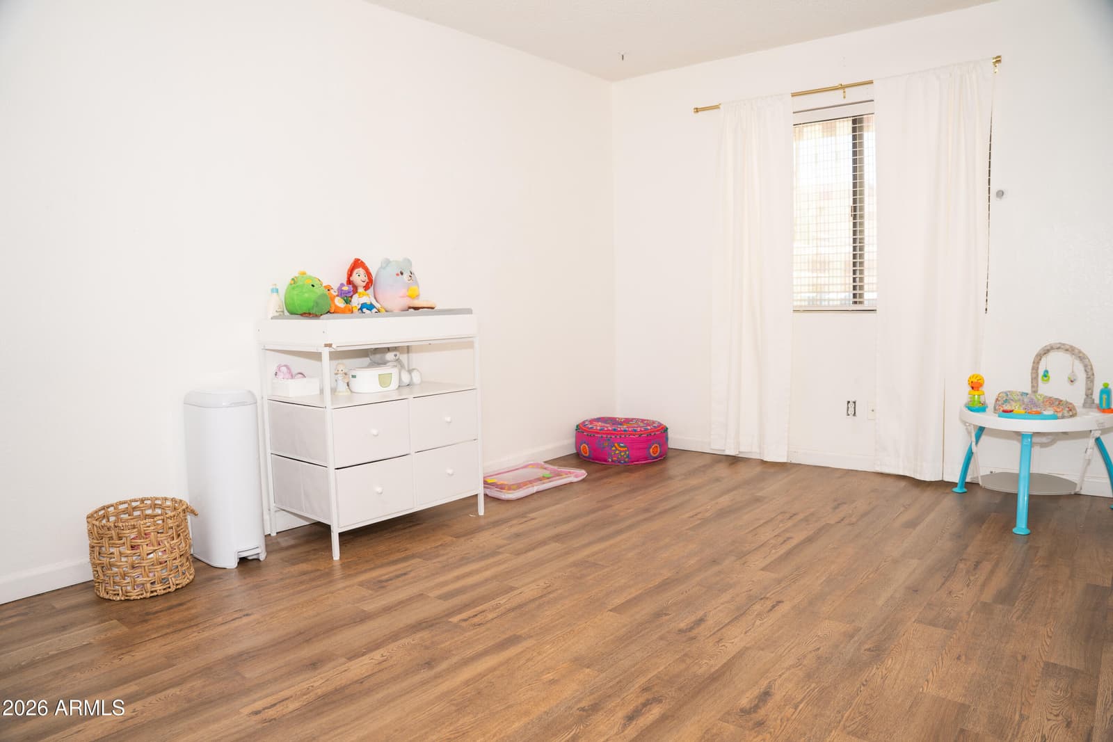 2918 W Christy Drive, Phoenix, AZ 85029 — photo 8 of 9