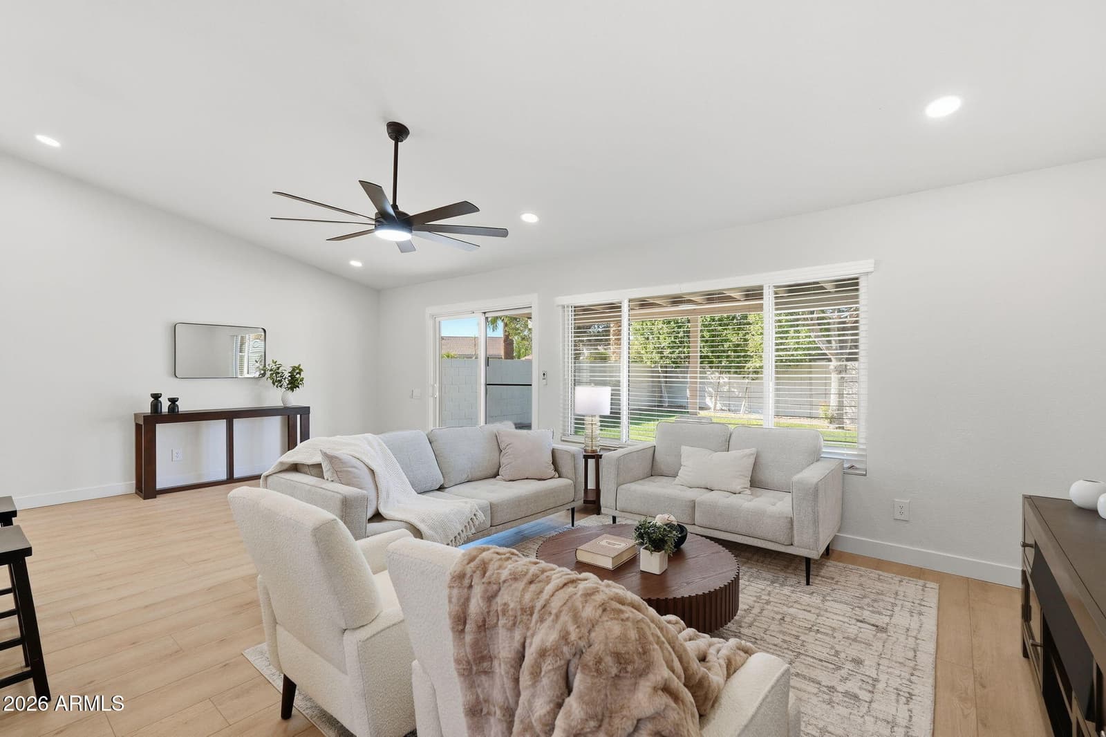 506 W Amoroso Drive, Gilbert, AZ 85233 — photo 5 of 24
