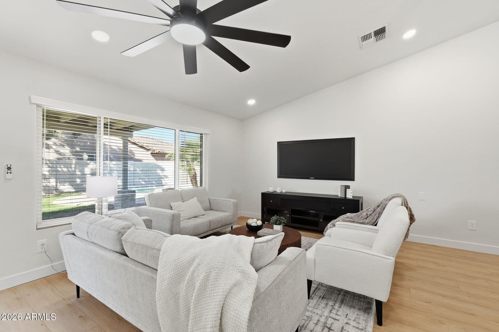 506 W Amoroso Drive, Gilbert, AZ 85233 — photo 6 of 24