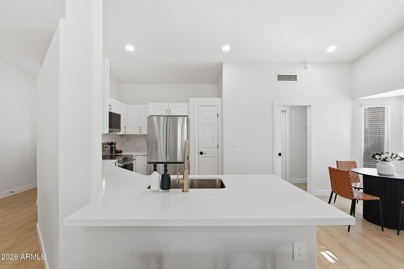 506 W Amoroso Drive, Gilbert, AZ 85233 — photo 9 of 24