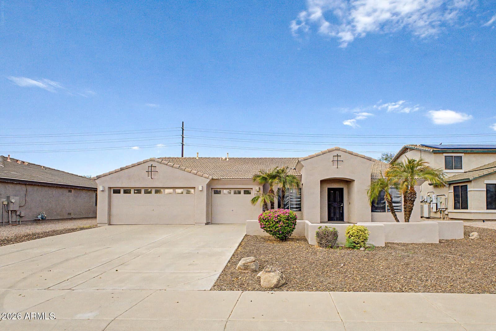 2050 S Portland Avenue, Gilbert, AZ 85295 — photo 2 of 37