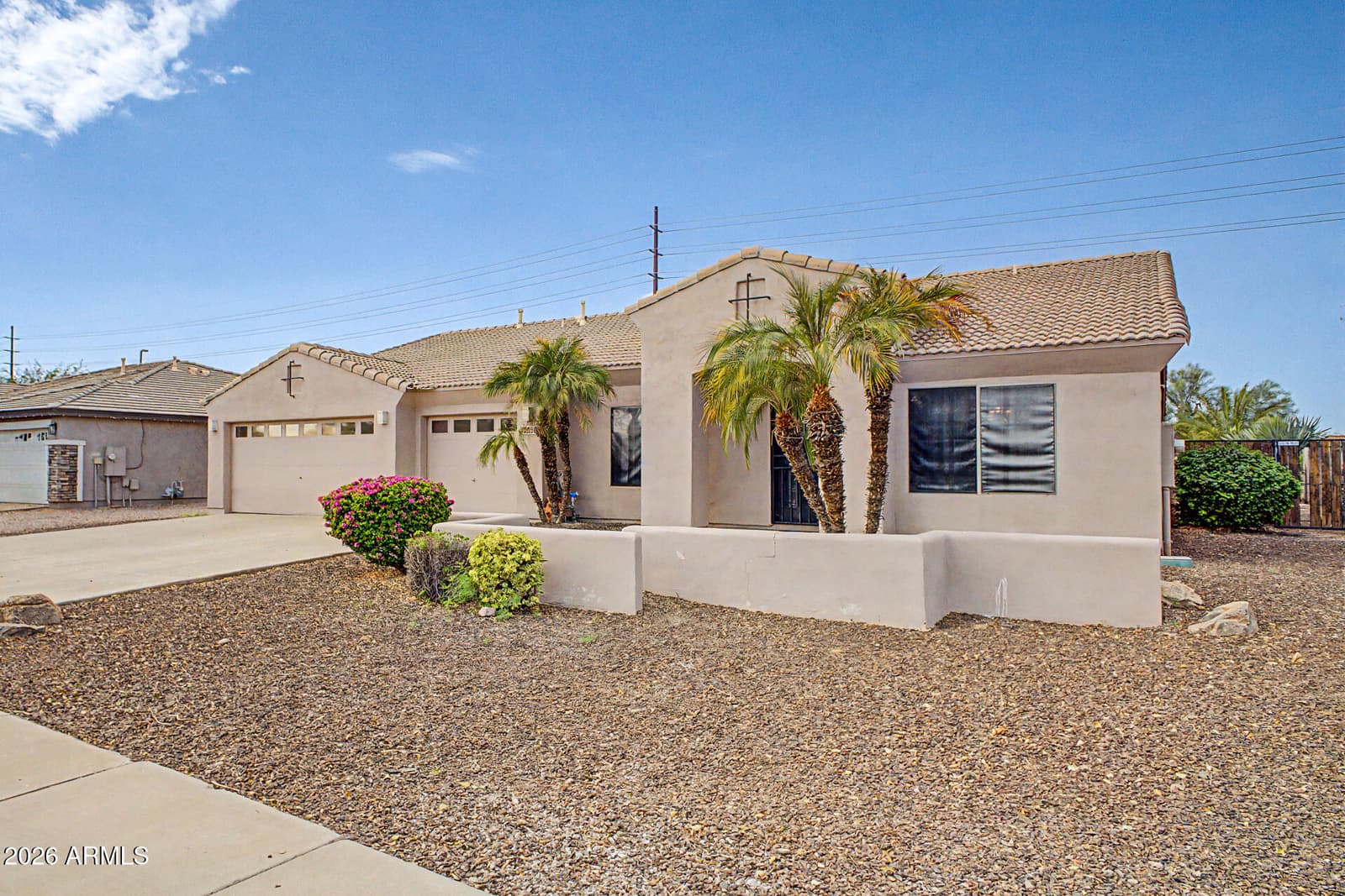 2050 S Portland Avenue, Gilbert, AZ 85295 — photo 3 of 37