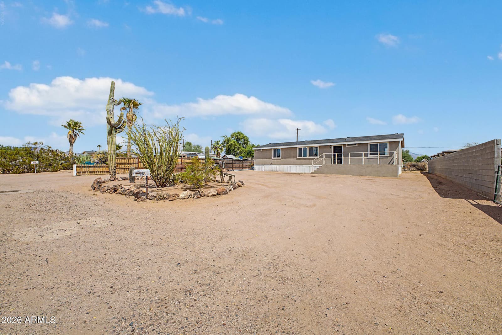 645 S Cornwall Drive, Apache Junction, AZ 85120 — photo 2 of 26