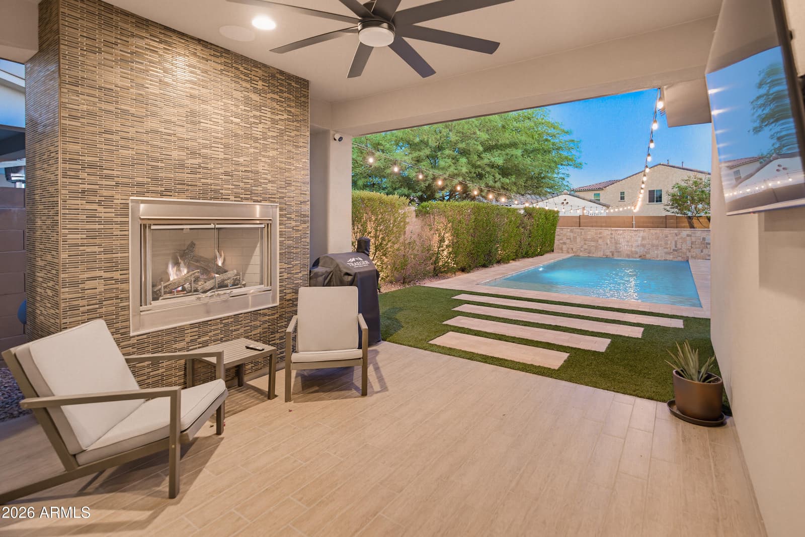 3211 E Bryce Lane, Phoenix, AZ 85050 — photo 3 of 60