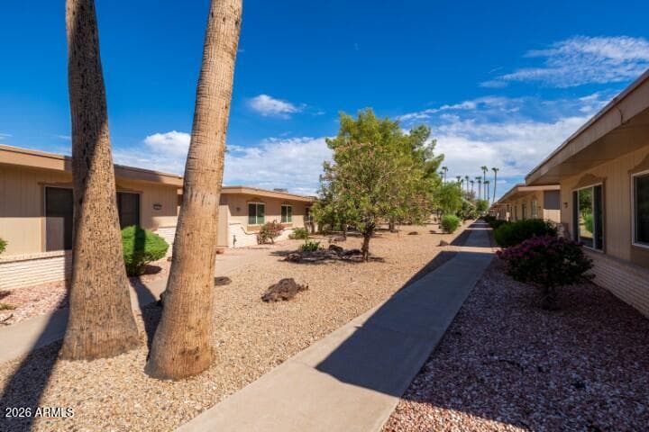 13817 N 111th Avenue, Sun City, AZ 85351 — photo 4 of 39
