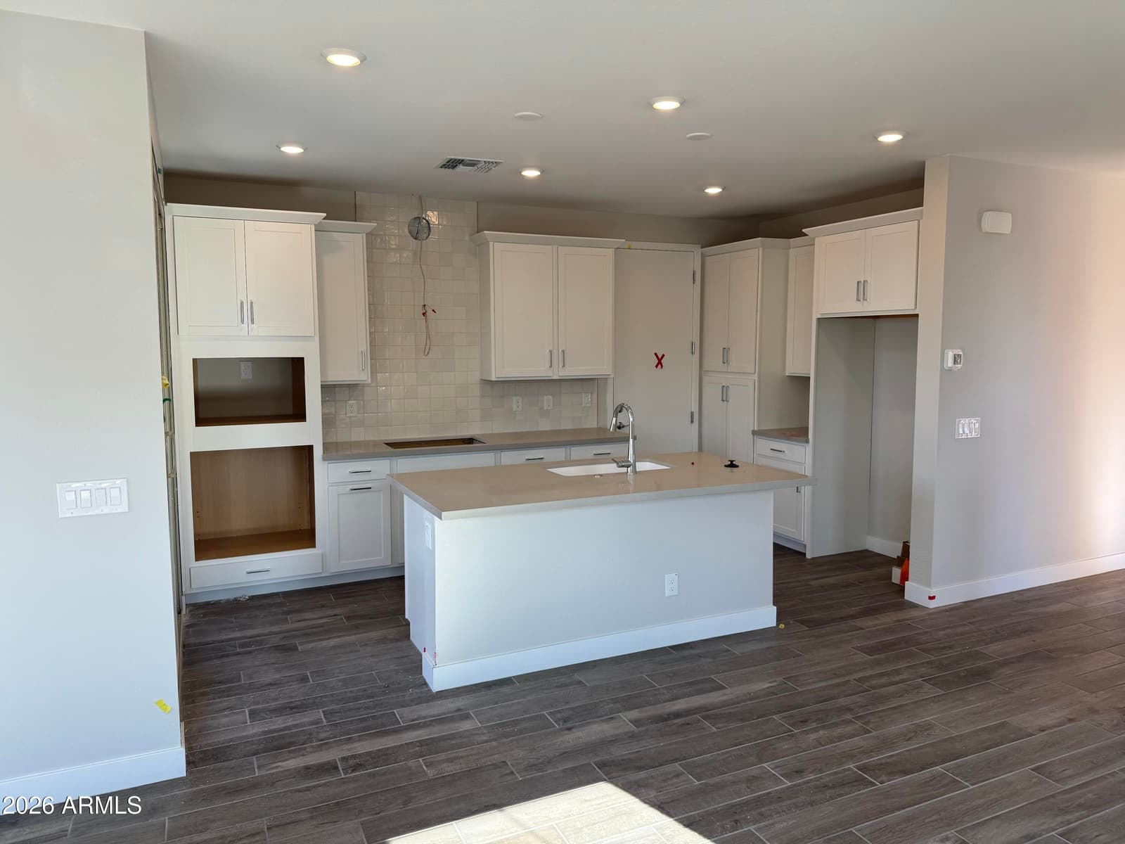 2255 S Swan Court, Gilbert, AZ 85295 — photo 4 of 9