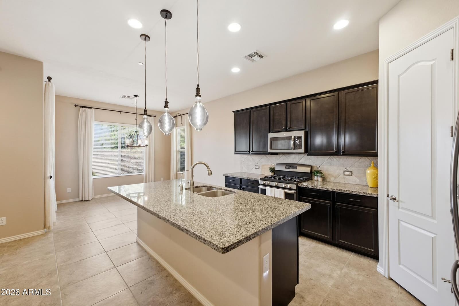 31342 N 137th Glen, Peoria, AZ 85383 — photo 10 of 37