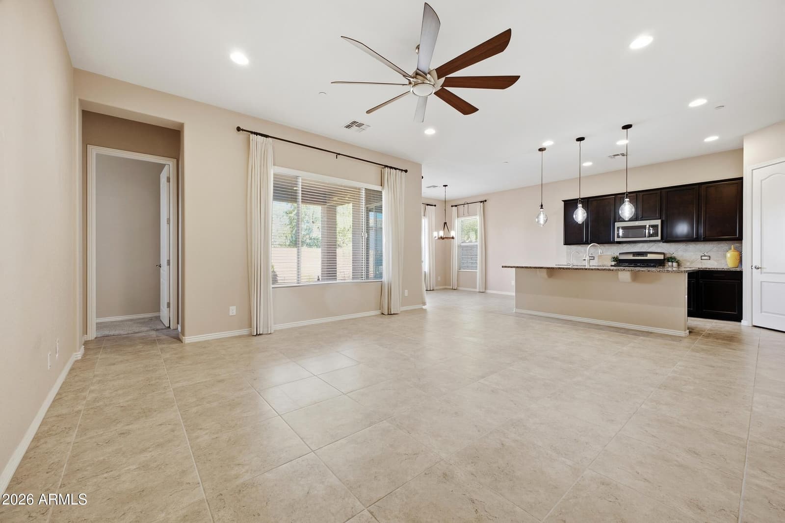 31342 N 137th Glen, Peoria, AZ 85383 — photo 4 of 37