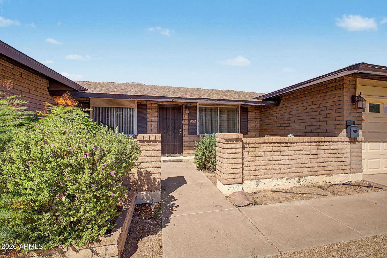 5820 S Bonarden Lane, Tempe, AZ 85283 — photo 9 of 42