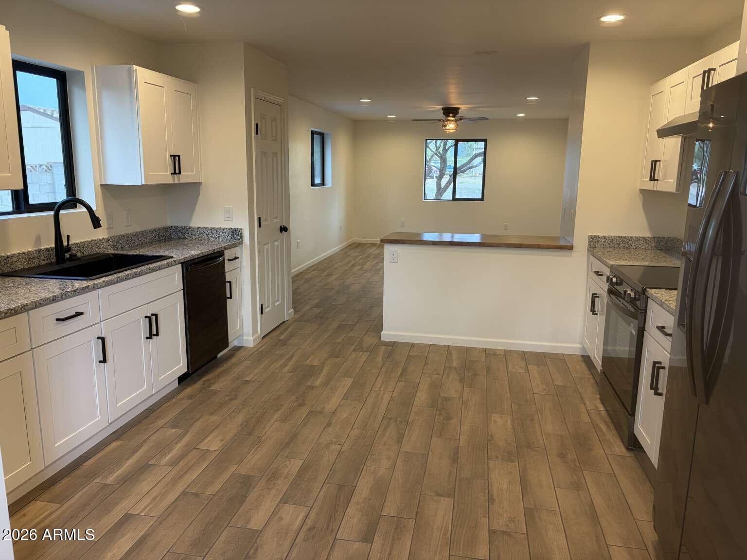 2544 N Calle Segundo, Huachuca City, AZ 85616 — photo 10 of 25