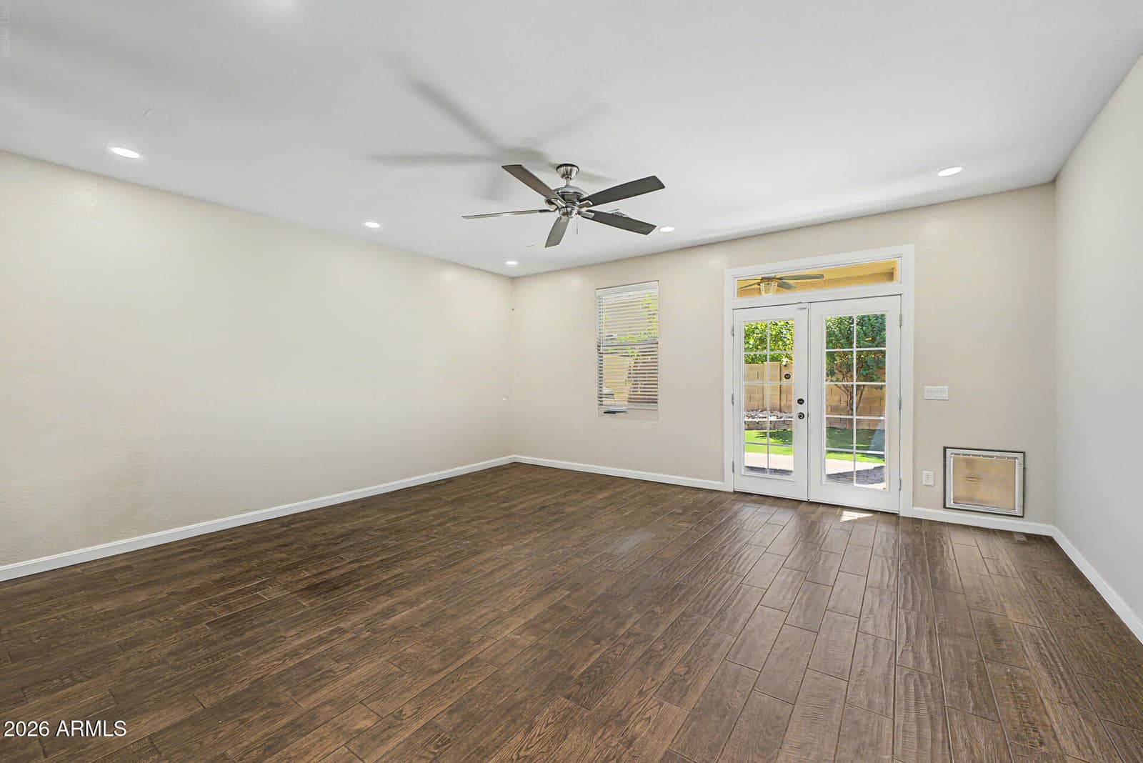 1917 E Daley Lane, Phoenix, AZ 85024 — photo 10 of 35