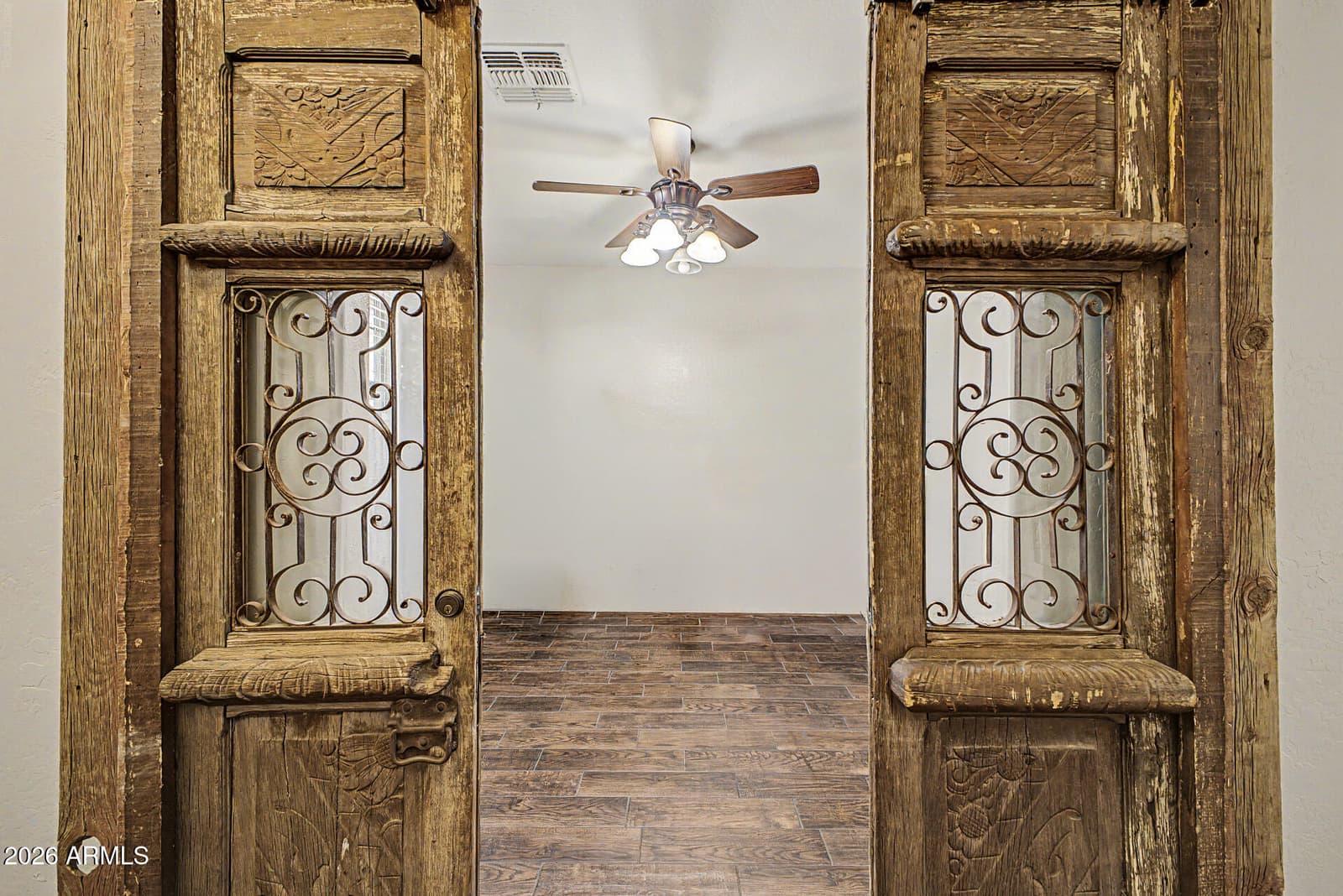1917 E Daley Lane, Phoenix, AZ 85024 — photo 12 of 35
