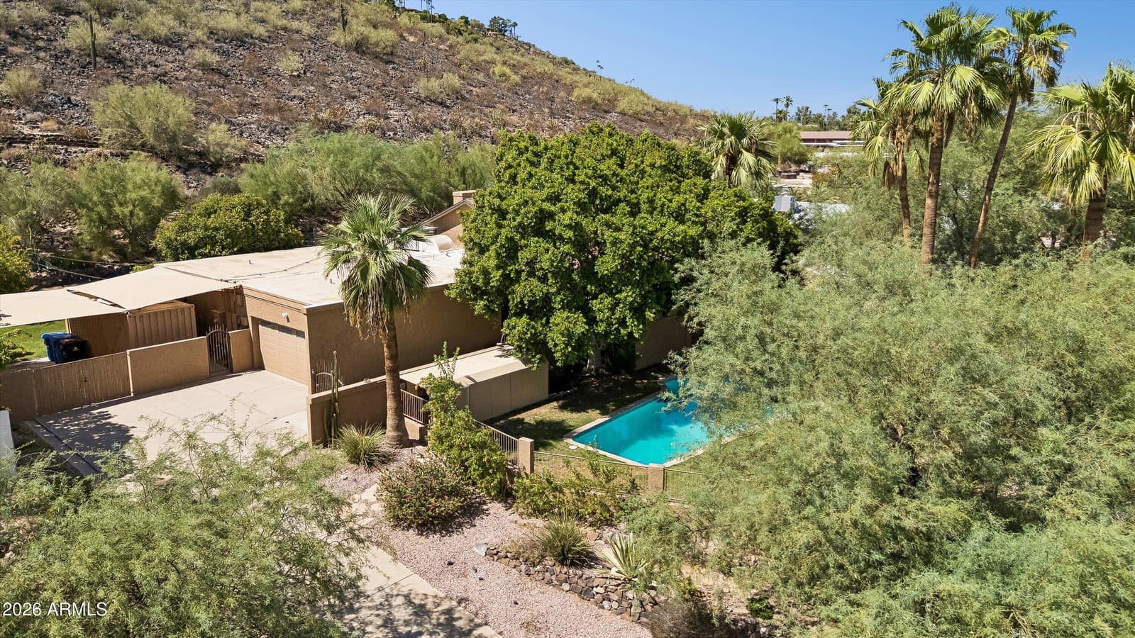 14018 N Coral Gables Drive, Phoenix, AZ 85023 — photo 6 of 72