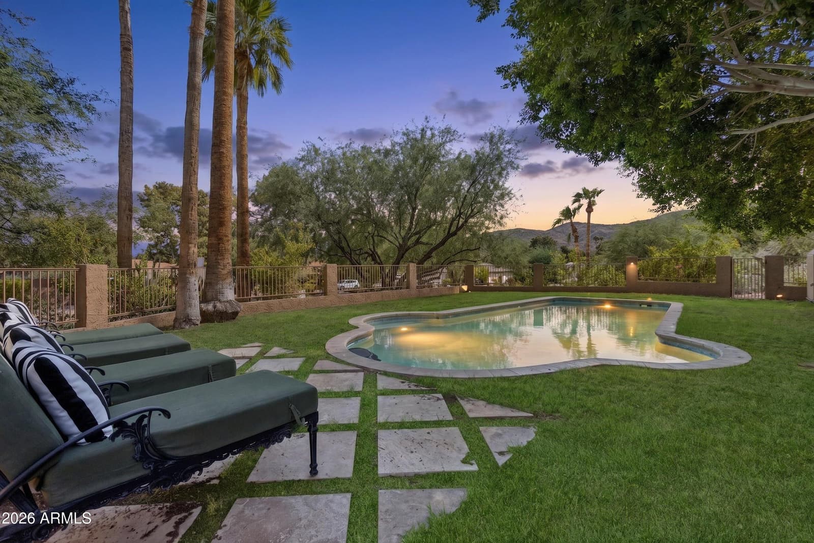 14018 N Coral Gables Drive, Phoenix, AZ 85023 — photo 4 of 72