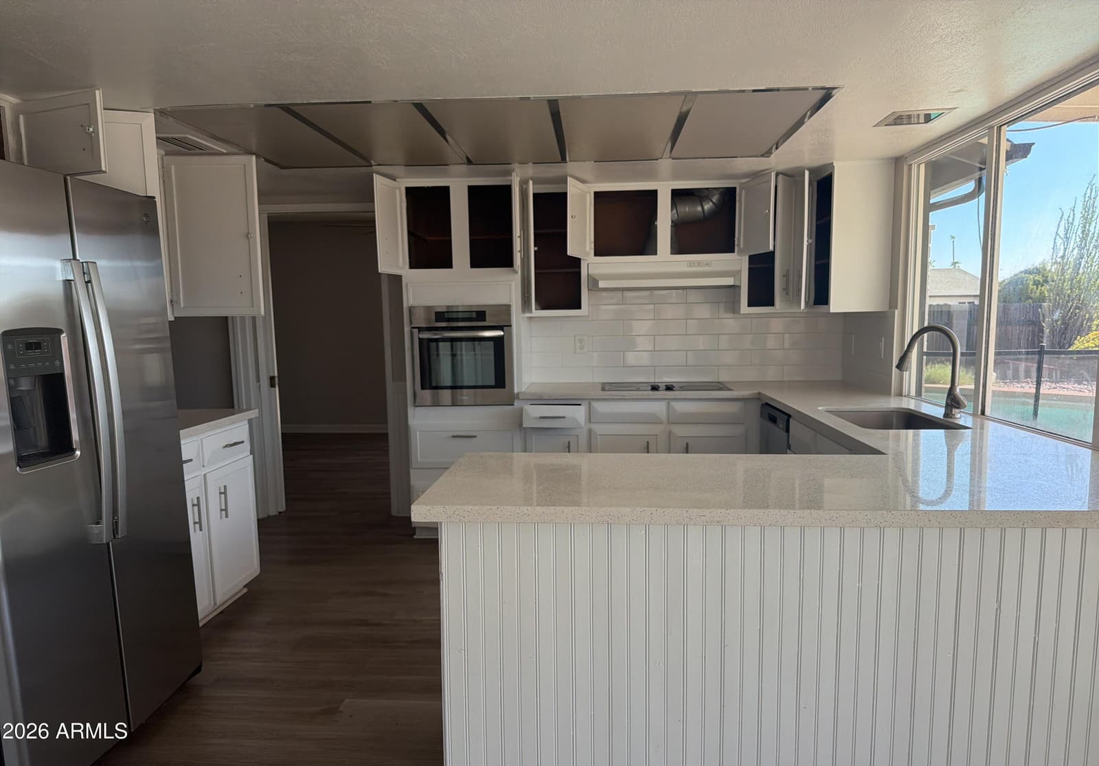 8334 N 57th Drive, Glendale, AZ 85302 — photo 3 of 7