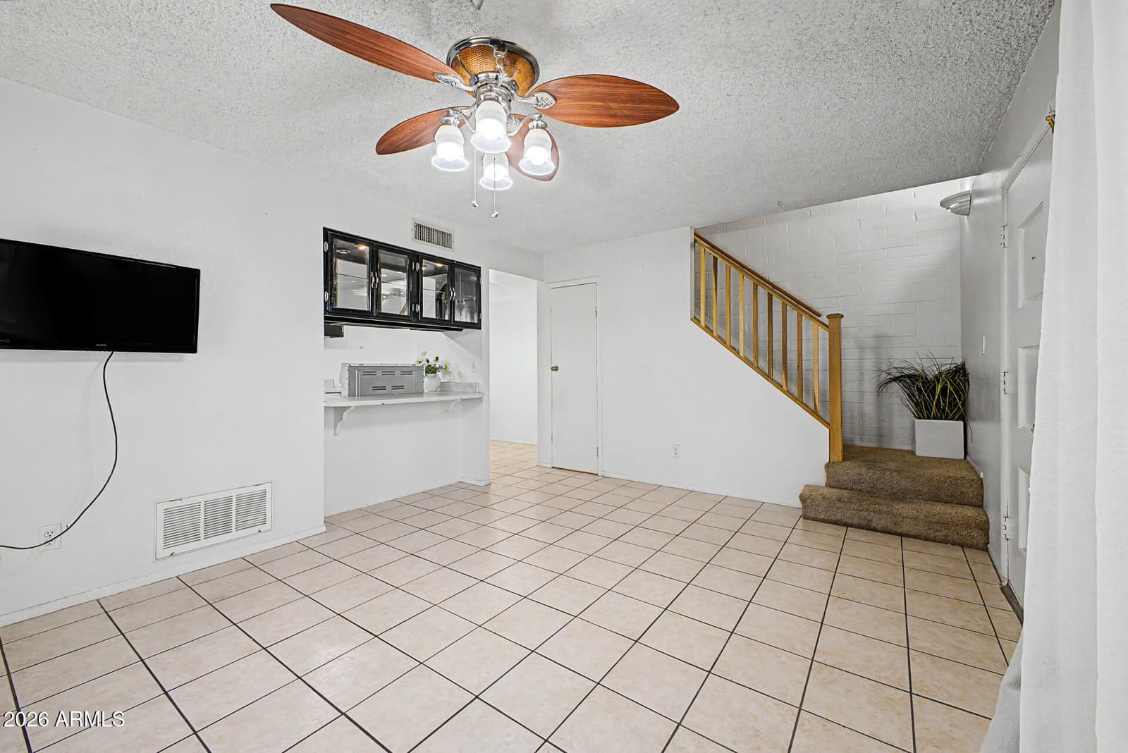 14221 N 54th Drive, Glendale, AZ 85306 — photo 5 of 32