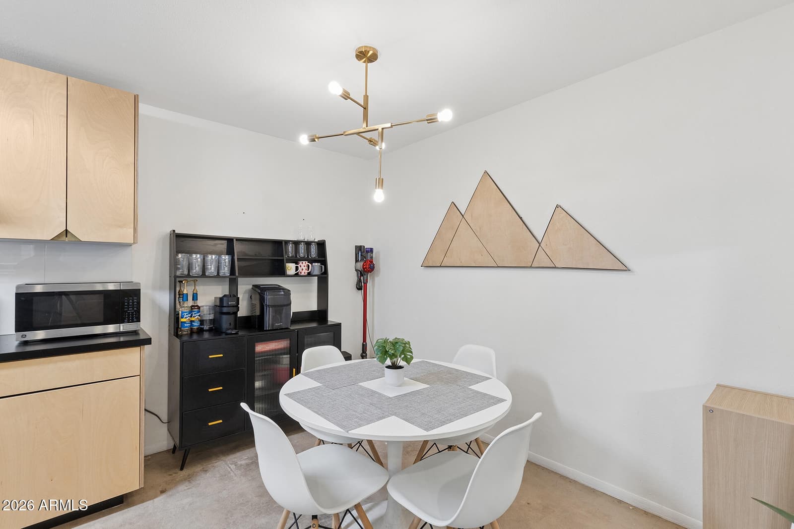 5525 E Thomas Road R9, Phoenix, AZ 85018 — photo 14 of 32