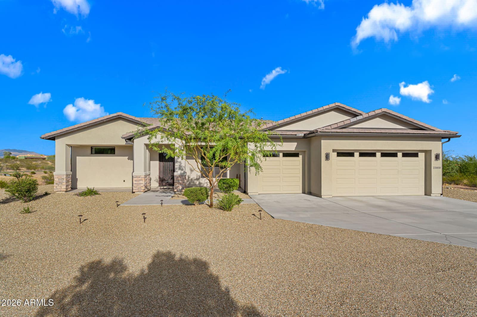 22050 W El Grande Trail, Wickenburg, AZ 85390 — photo 1 of 35