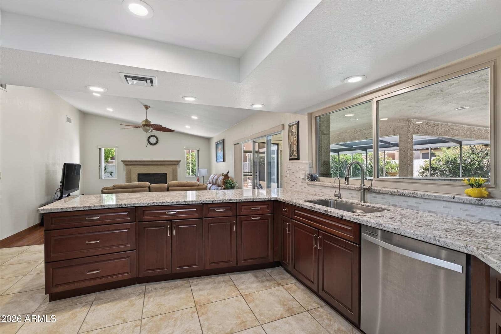 17018 N 57th Street, Scottsdale, AZ 85254 — photo 11 of 40
